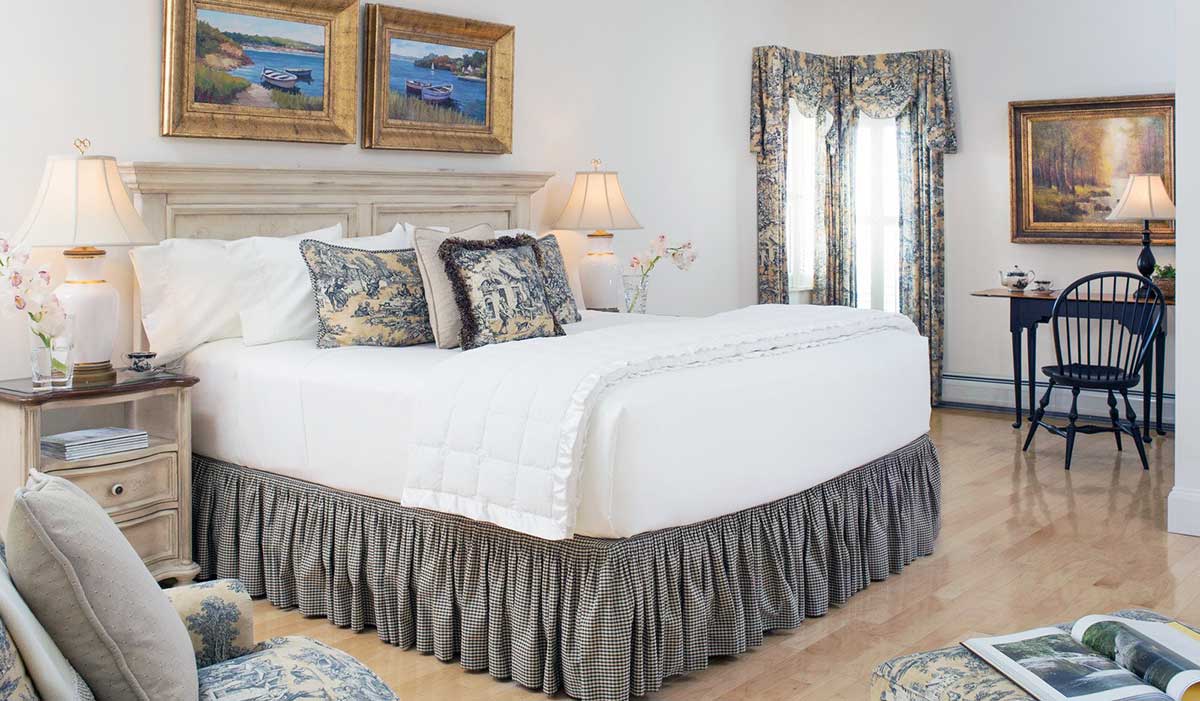 5 Fall Fairs Perfect for a Quintessential New England Getaway Bed and